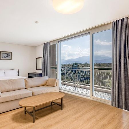 Kensington Resort Seorak Beach Szokcsho Kültér fotó