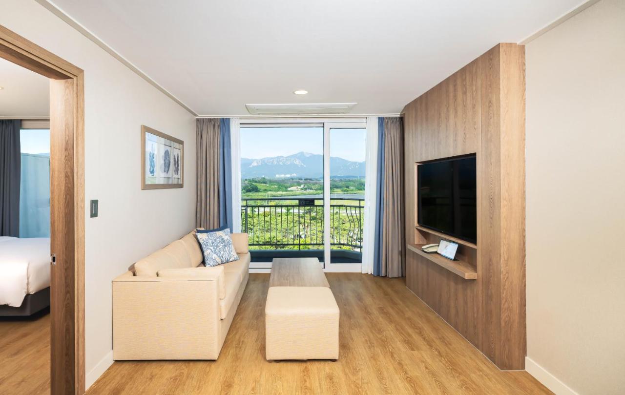 Kensington Resort Seorak Beach Szokcsho Kültér fotó